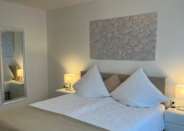 Grosszuegig Geschnittene, Helle, Schoene Wohnung In Toplage Augsburg photo